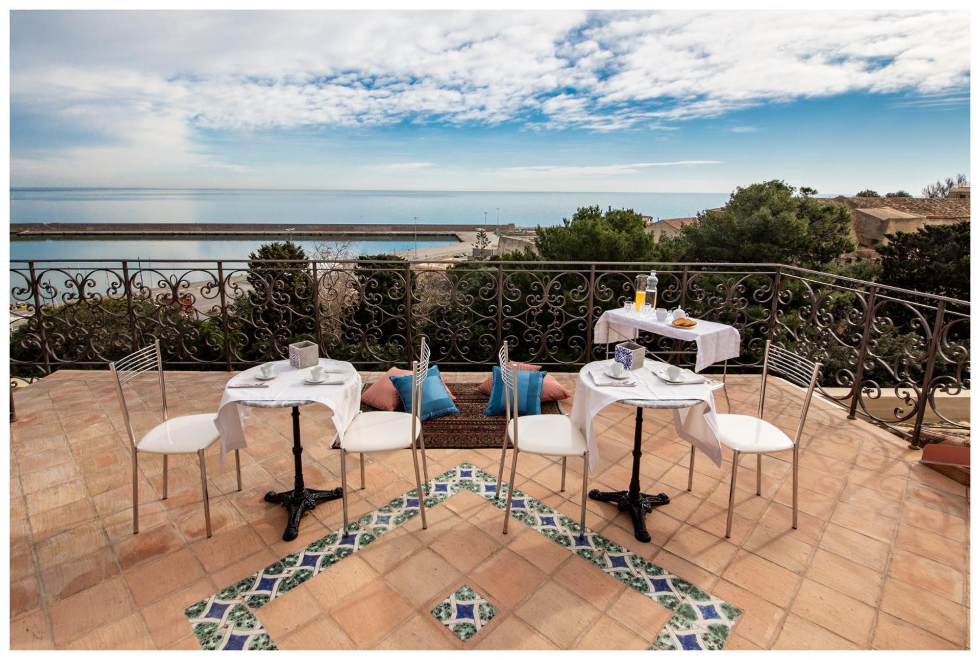 Boutique - Lodge & Suites Crotone Exterior photo
